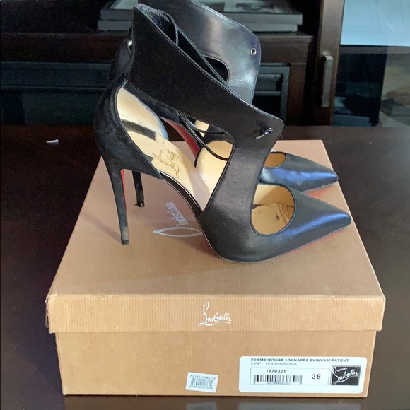 christian louboutin ferme rouge